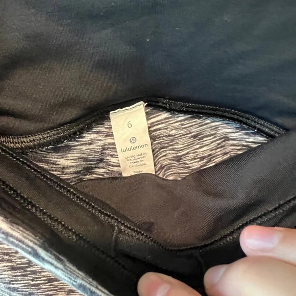 Lululemon women’s ready to rulu ruched tight 28” size 6 - Picture 9 of 11